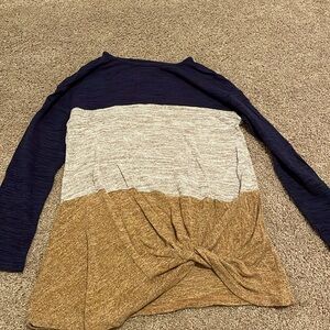 Cute Kids Top With Tie In Front